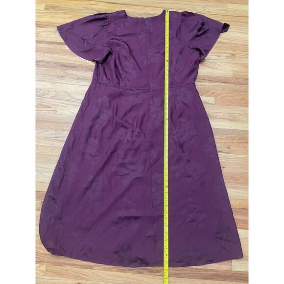 Ann Taylor Women's Dress Fit & Flare Jacquard Flutter Sleeve 18 Maroon Floral - Picture 8 of 11